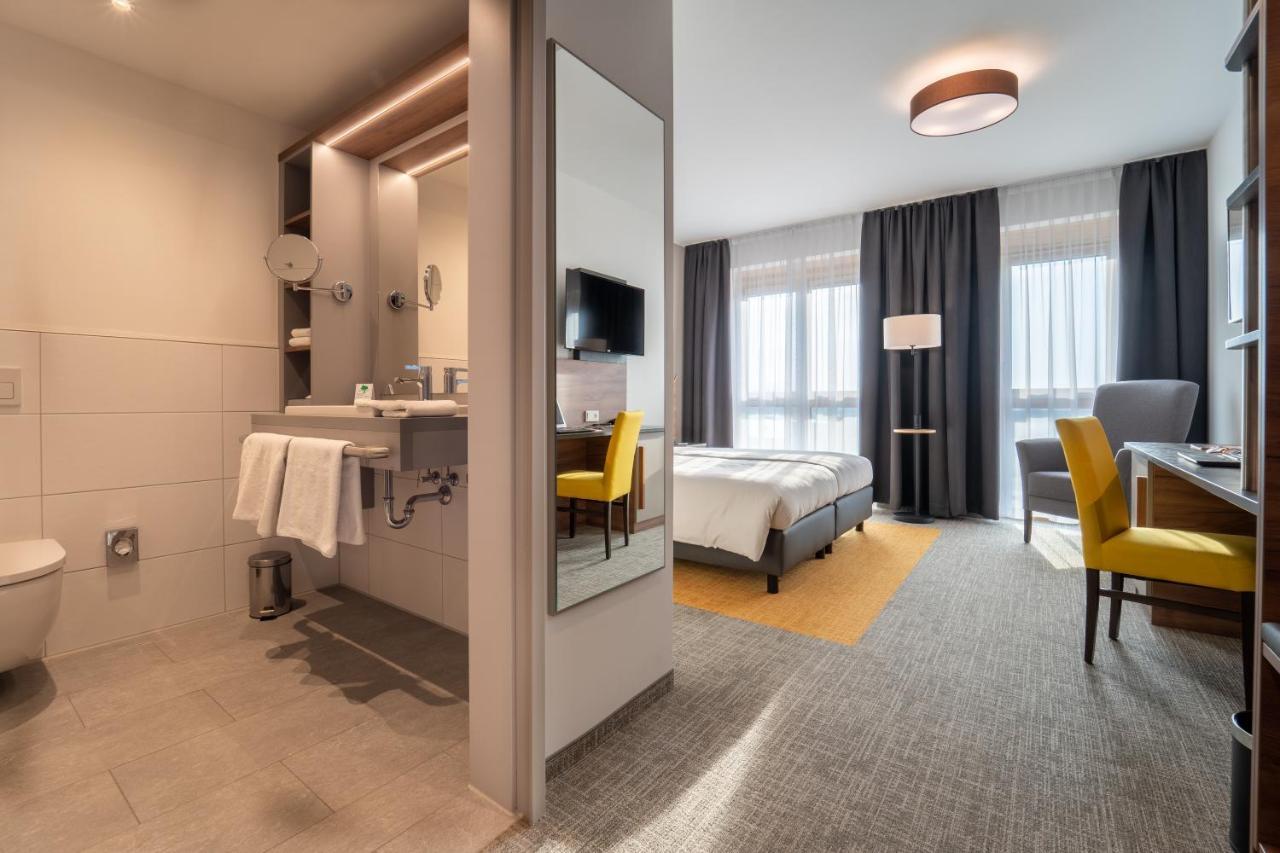 Hotel Includio レーゲンスブルク エクステリア 写真
